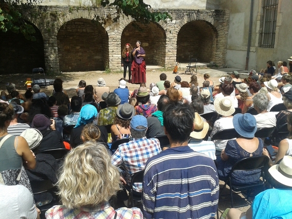 Désaccords Parfaits au Festival Chalon Dans La Rue 2018