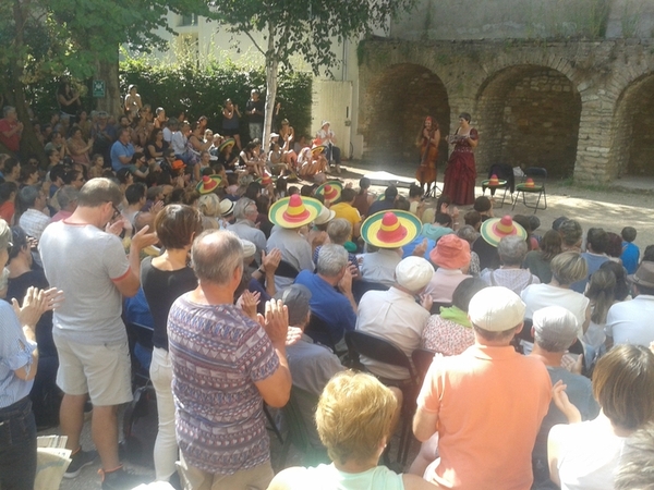 Désaccords Parfaits au Festival Chalon Dans La Rue 2018